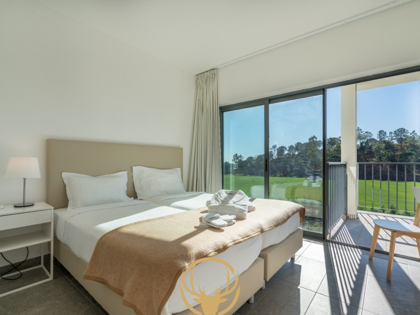 2-Bedroom Furnished Apartments  with Parking space and Storage in Portimão