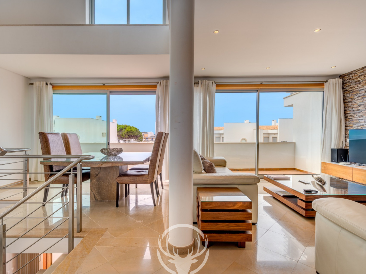 Elegante Moradia de 4 Quartos nos Prestigiados Terraços da Vinha de Vilamoura