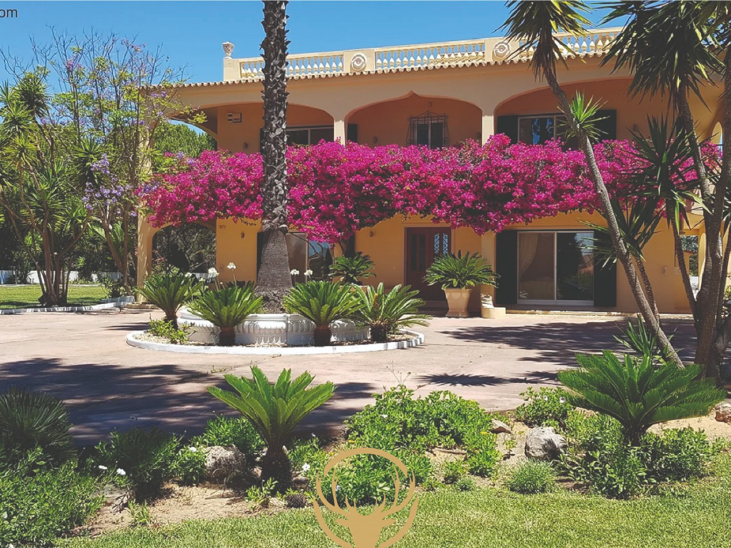 Exquisite 7-Bedroom Traditional Villa in Vilamoura