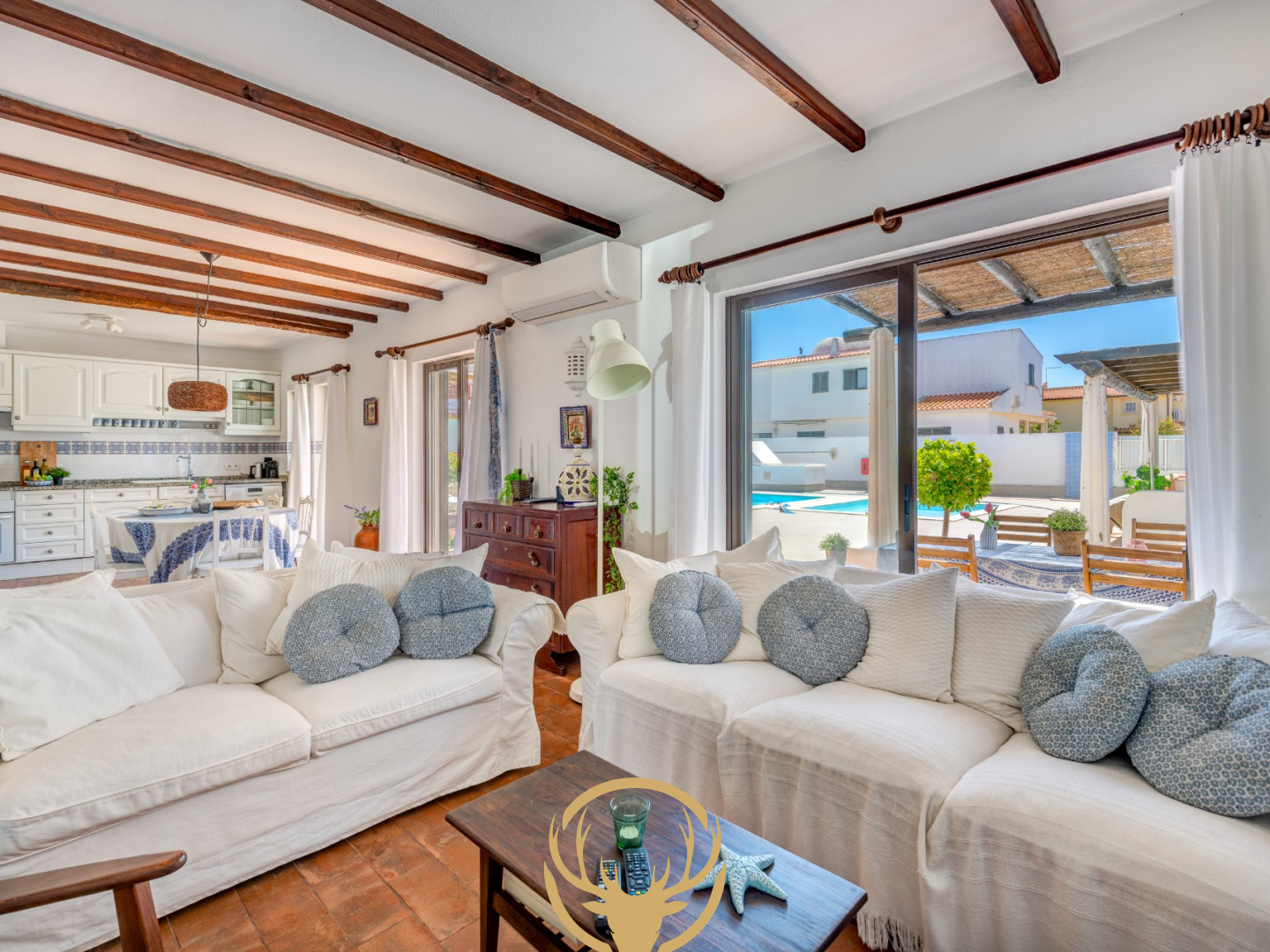 SOLD!  Algarvinian  townhouse  in Olhos de Agua