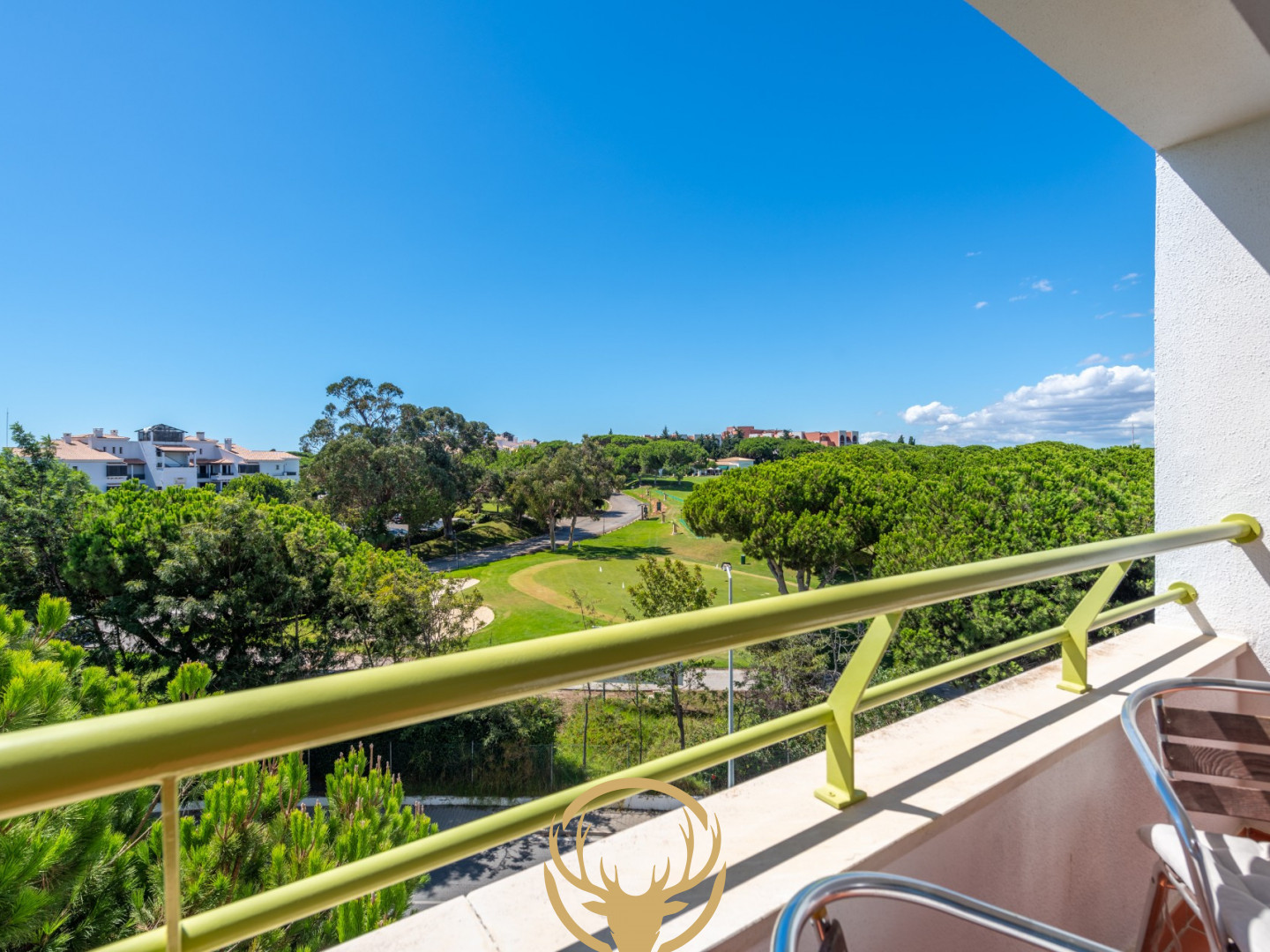 Fantastic 2 bedroom apartment  with  views over Pine Cliffs  Golf